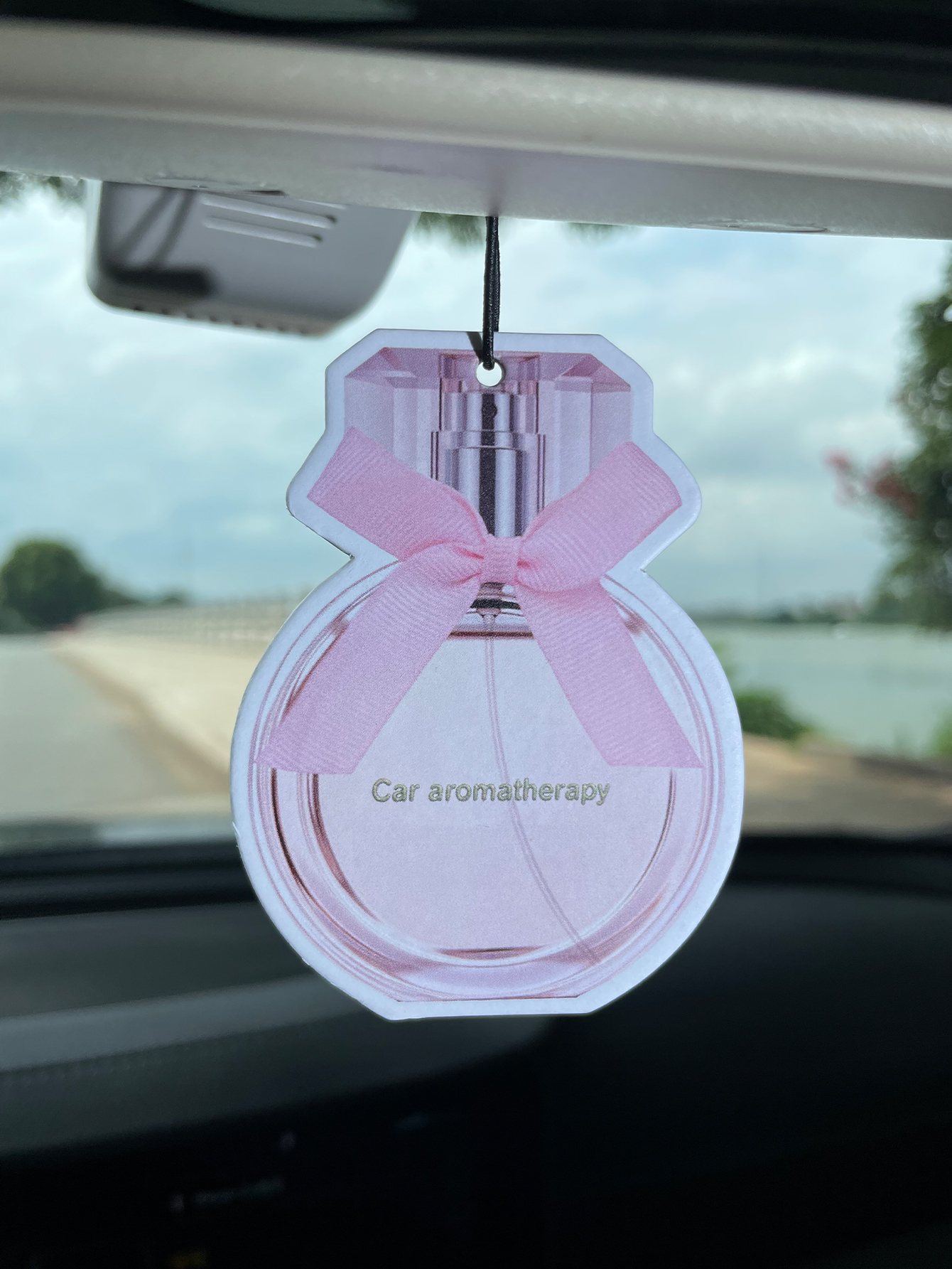 Bottle/Freesia Fresh Scent Fiv - Home Fragrance Glade recensione e prezzo