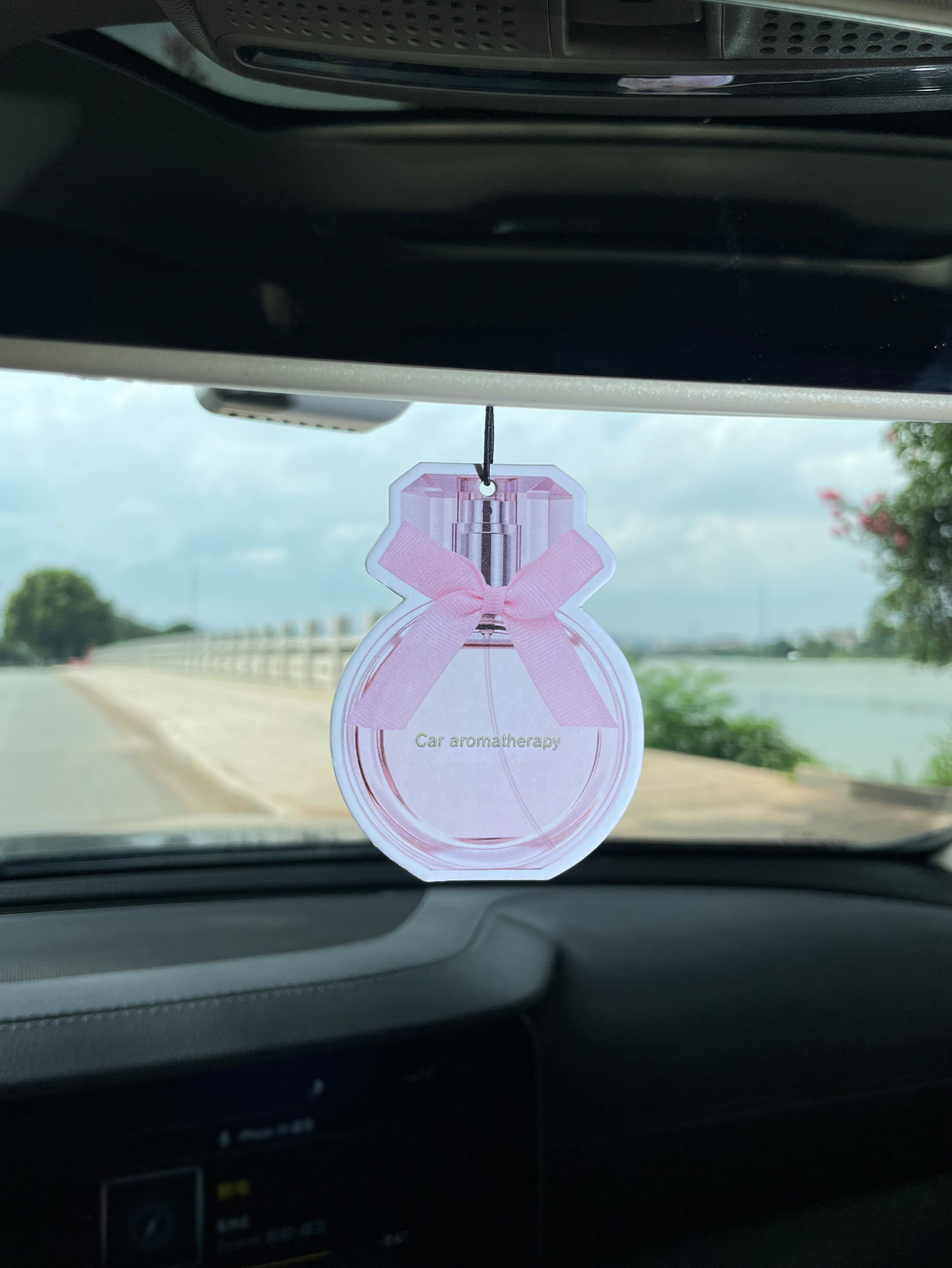 Bottle/Freesia Fresh Scent Fiv - Home Fragrance Glade recensione e prezzo