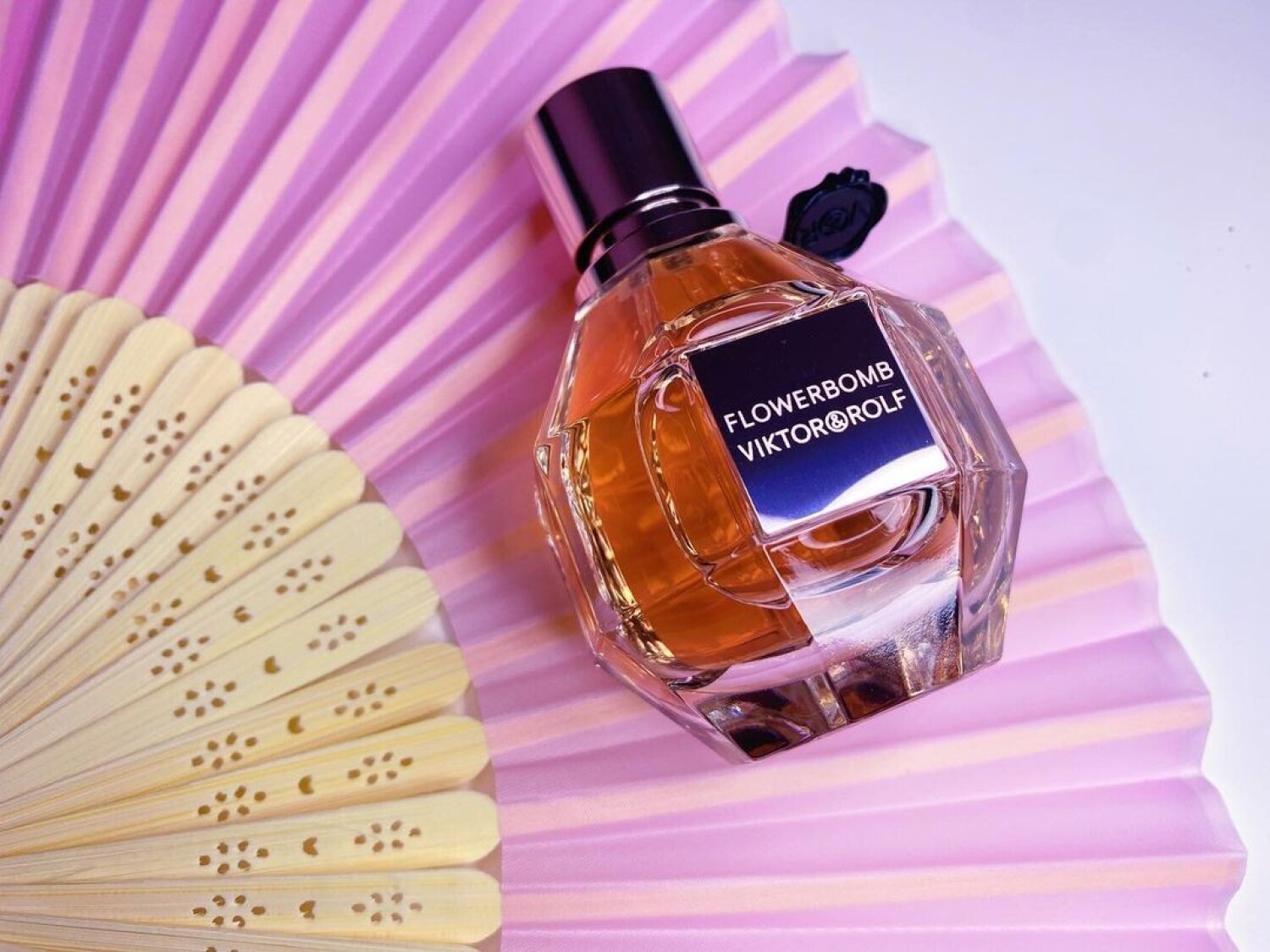 FLOWERBOMB Eau De Parfum 100ml - Home Fragrance Bergamot recensione e prezzo