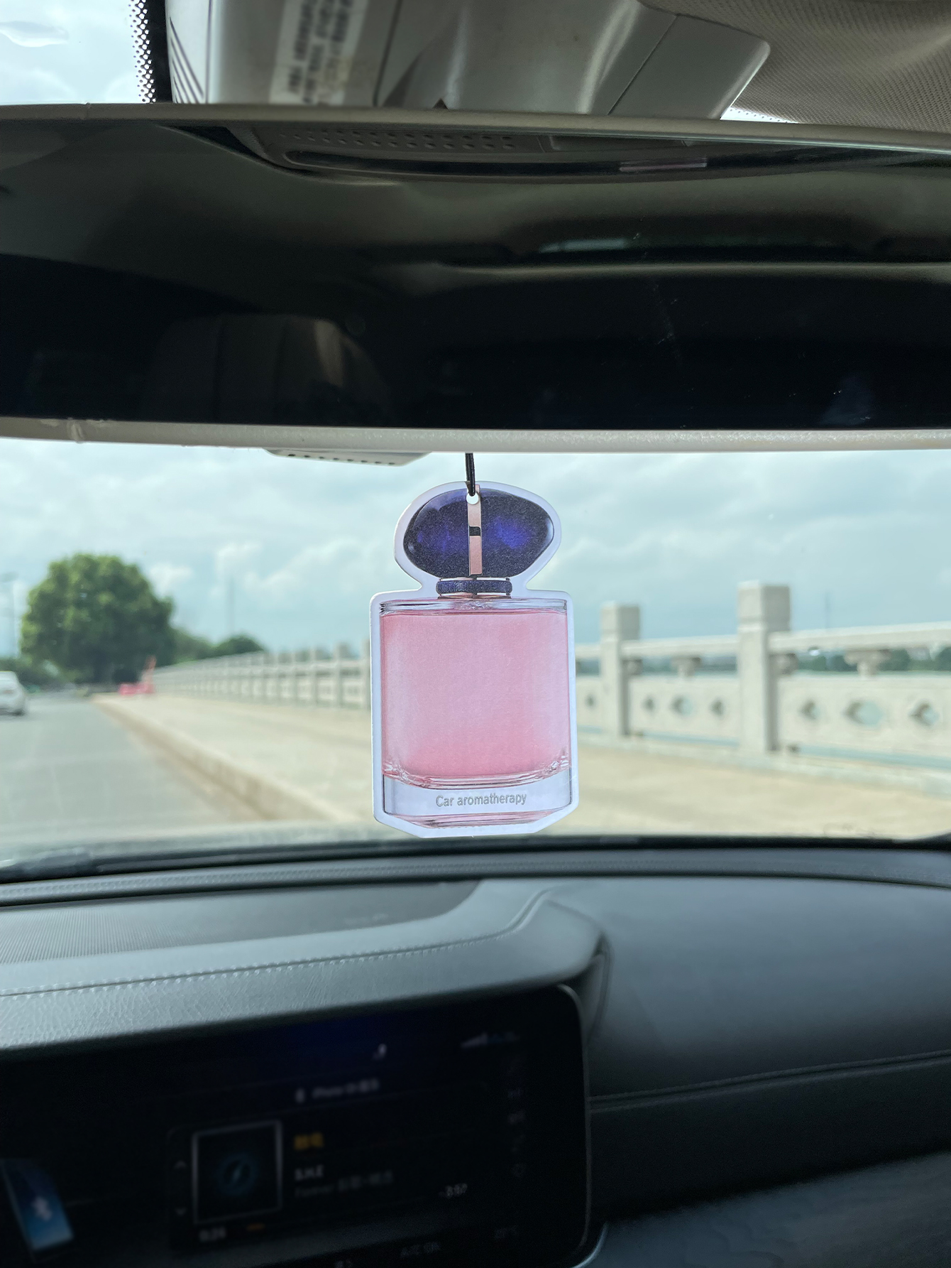 Bottle/Freesia Fresh Scent Fiv - Home Fragrance Glade recensione e prezzo
